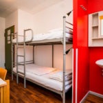 hostal–amstel-en-berlin-habitacion